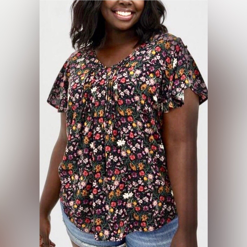 Torrid size 3 floral challis flutter short sleeve top plus size